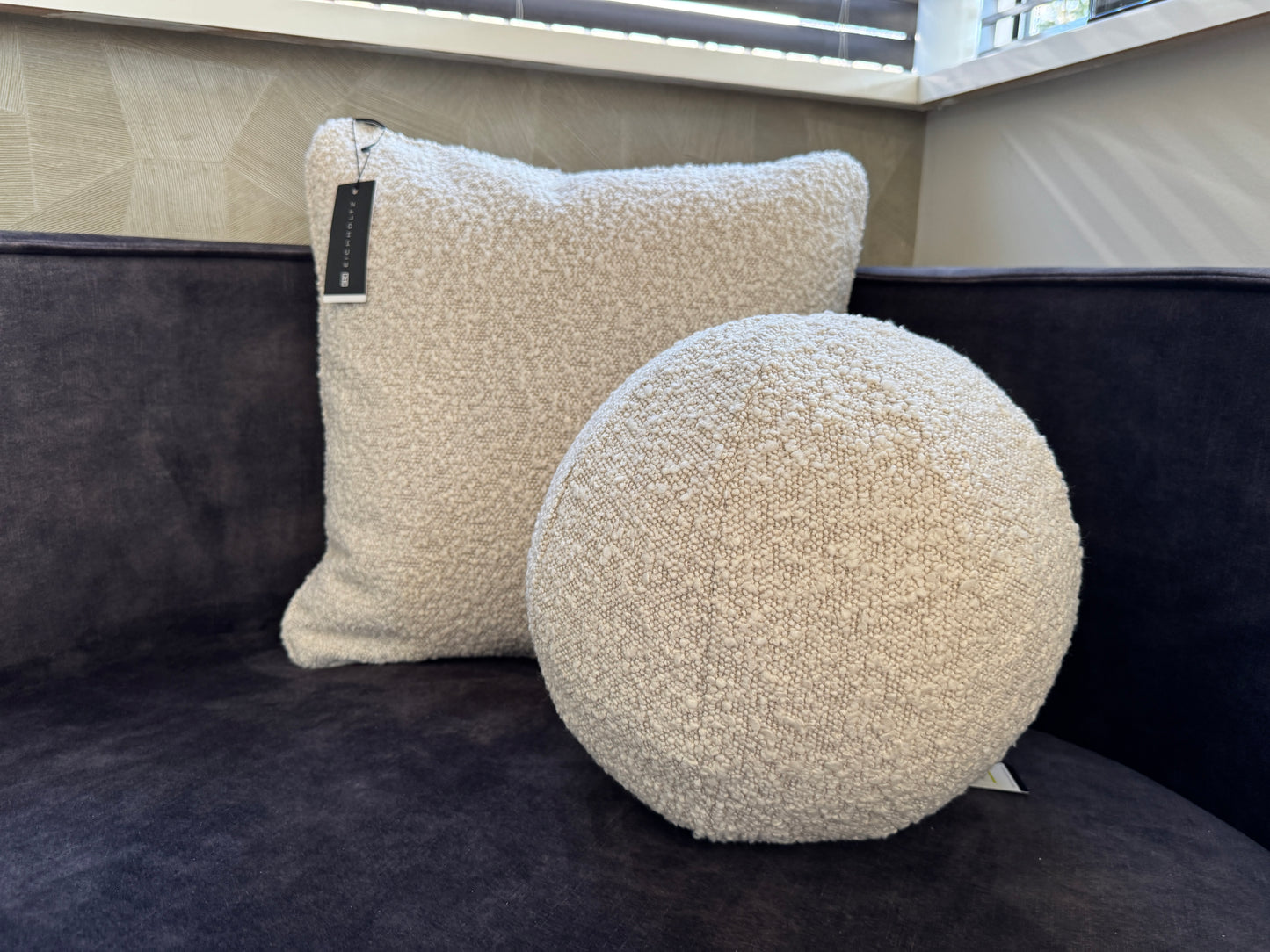 EICHHOLTZ Cushion Palla S boucle cream