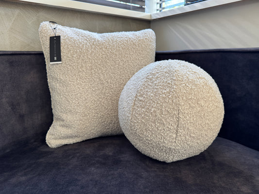 EICHHOLTZ Cushion Palla S boucle cream