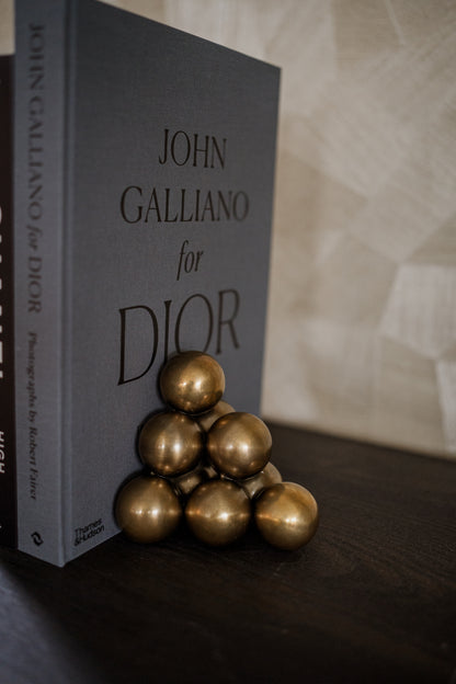 EICHHOLTZ Bookend Carioca vintage brass finis